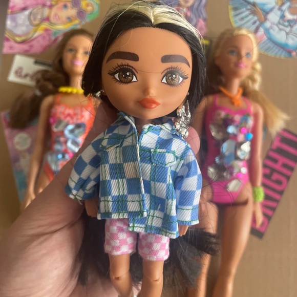 SALE! Mystery Box! 10 Barbies Lot with Horse Car and Animals! - Picture 4 of 11